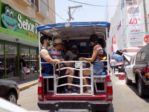 Se declaran transportistas de Mazatlán listos para Verano 2017