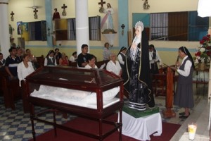Procesión del Silencio Mazatlán en Capilla Milagrosa 2016