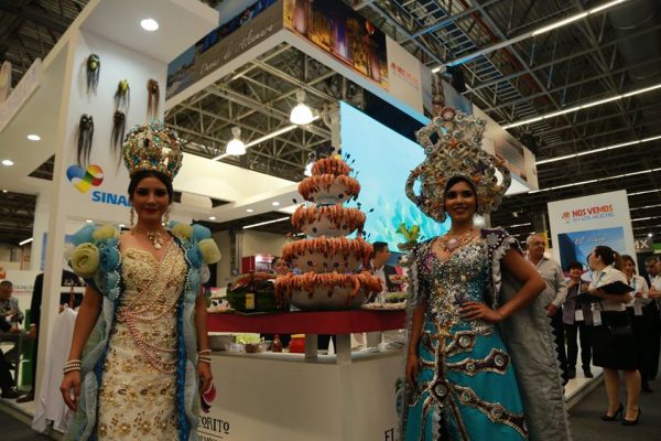 REINAS EN EL TIANGUIS TURISTICO (1)
