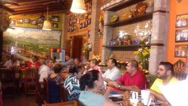 REUNION EN EL QUELITE 2