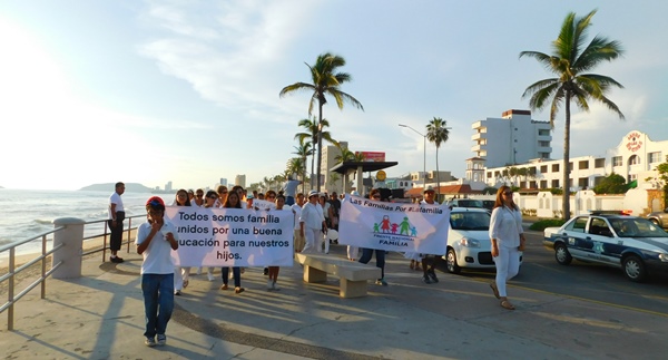 Marcha derecho influir contenido libros texto Mazatlán 2016