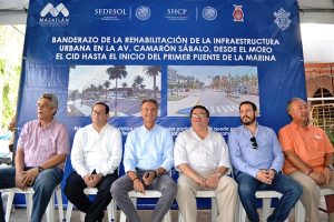 Ampliaci&oacute;n Imagen Urbana Zona Dorada Mazatl&aacute;n 2016