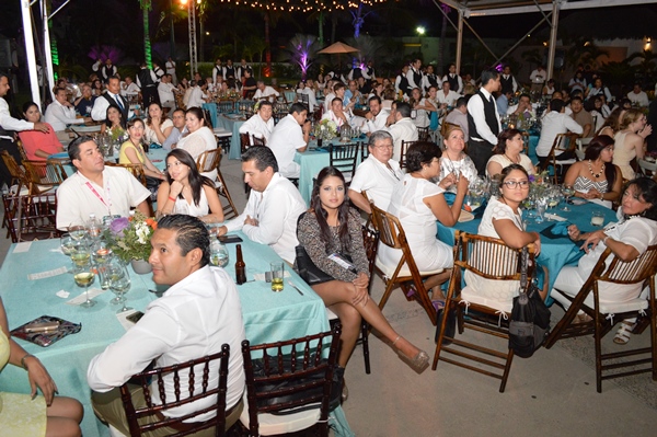 Fiesta Amigos de Mazatlán 2016 en Puerta