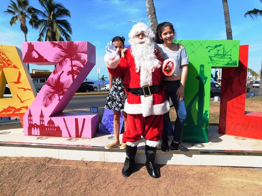 Santá Pasará de Nuevo Navidad en Mazatlán 2016