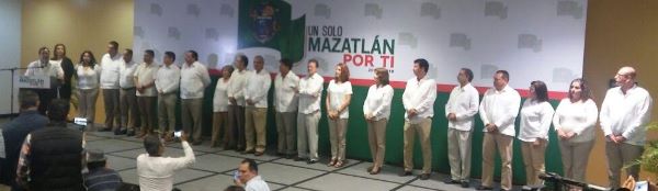 Fernando Pucheta Alcalde Mazatllán