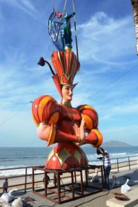 Monones del Carnaval de Mazatlán 2017 Inicia Colocación