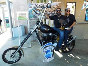 Reconoce Acuario Mazatlán a: Club de Moto Mazatlán