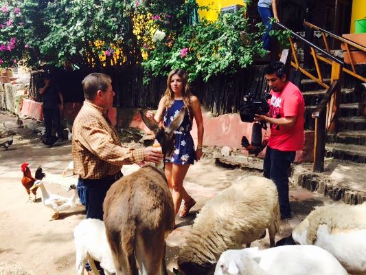 Univisión y Fernanda Kelly de Lánzate en El Quelite Señorial