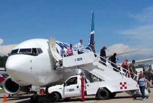 Vuelo Inaugural Temporada 2017-2017 WeztJet Airlines 