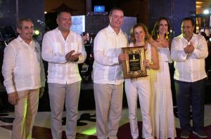 XXIII Fiesta Amigos de Mazatl&aacute;m 2017 Golden Deer (6)